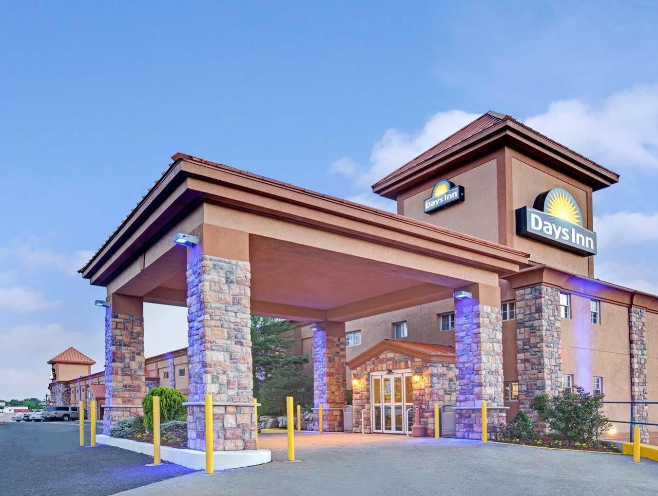 Days Inn By Wyndham Ridgefield Nj Exterior foto